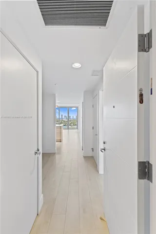 $3,850 | 16385 Biscayne Boulevard, Unit 1918, North Miami Beach, FL 33160