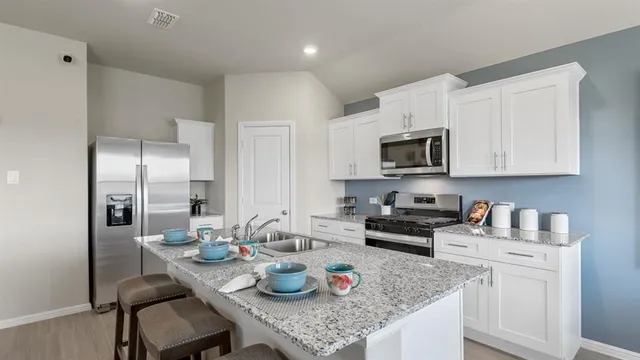 $277,990 | 920 Parkvista Drive, Cleburne, TX 76031