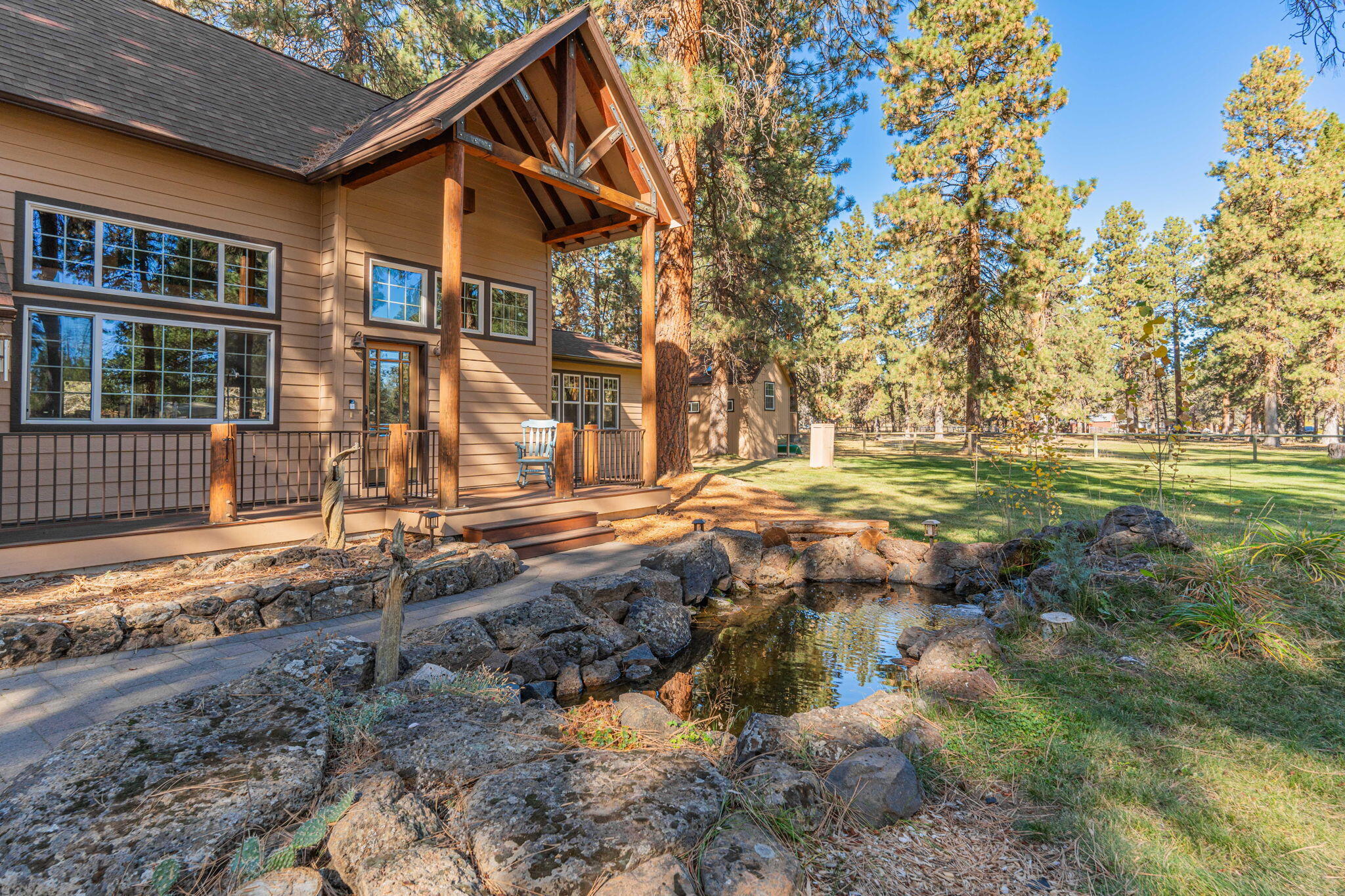 63525 Johnson Road Bend, OR 97703 - Photo 7 of 66 6-web-or-mls-Riley-Visuals-6