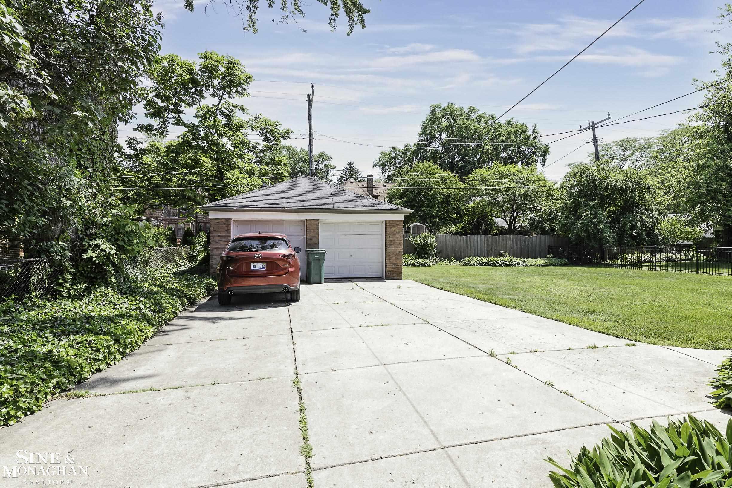 814 Harcourt Road Grosse Pointe Park, MI 48230 - Photo 22 of 70
