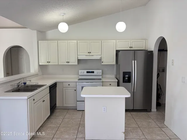 $1,775 | 117 Hillock Avenue Northwest, Palm Bay, FL 32907