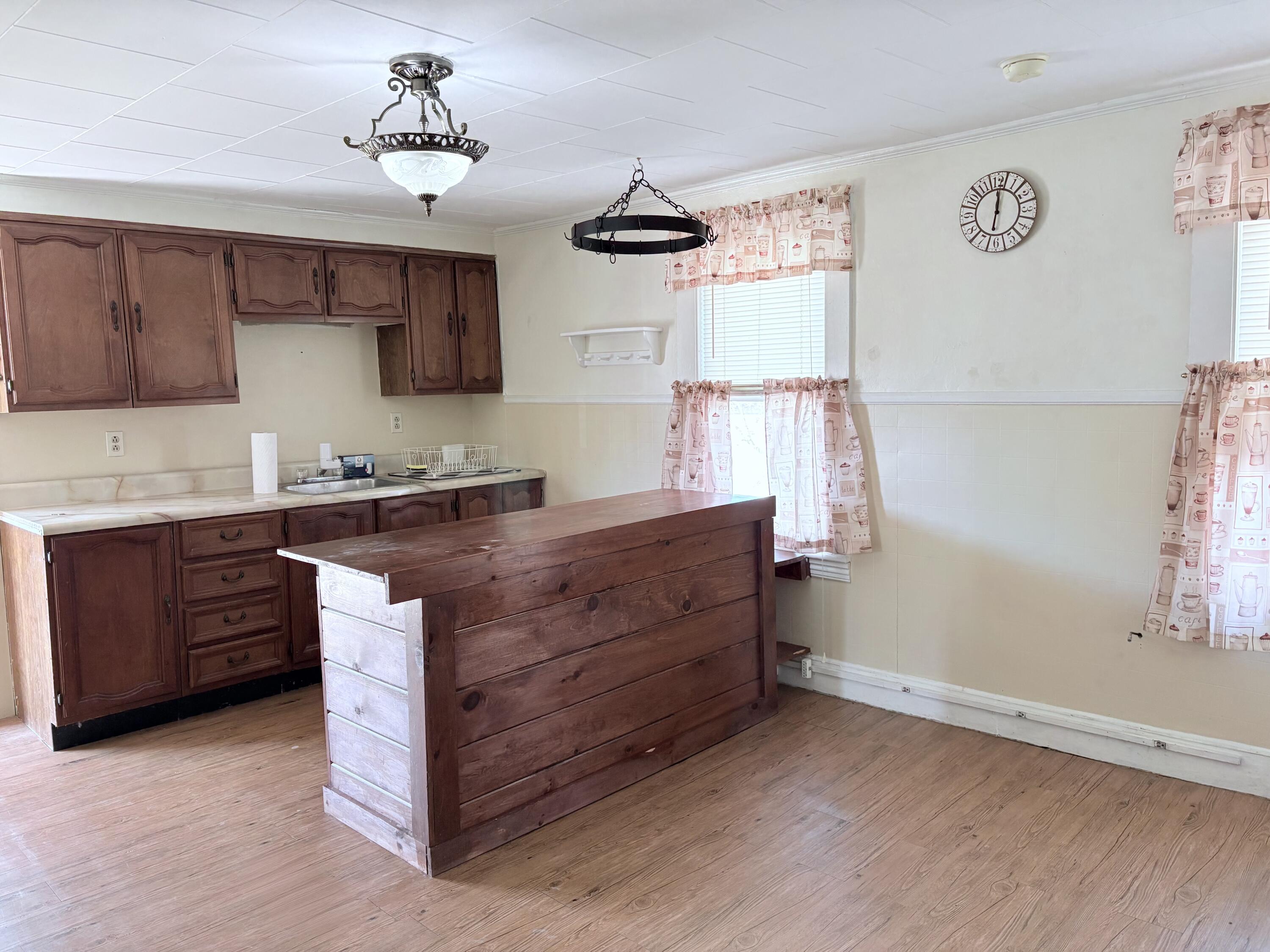 5 Ralph Avenue Lewiston, ME 04240 - Photo 11 of 17 IMG_1927