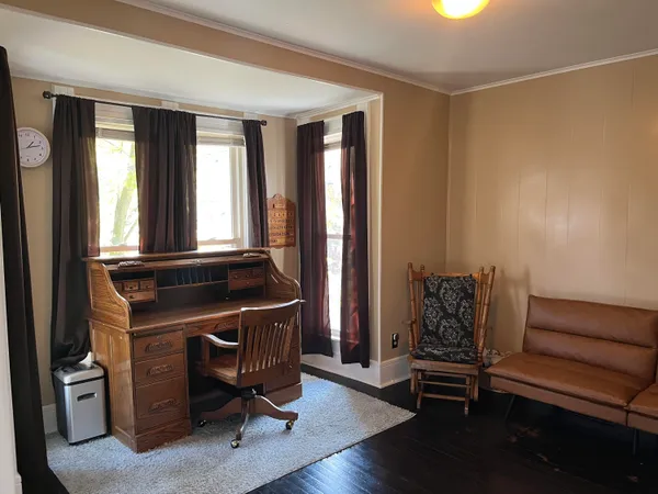 $179,000 | 4 North West Street, Hillsdale, MI 49242