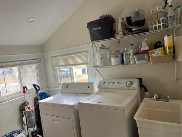 $179,000 | 4 North West Street, Hillsdale, MI 49242