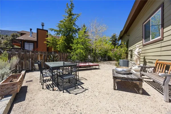 $674,999 | 2104 St Bernard Drive, Pine Mountain Club, CA 93222