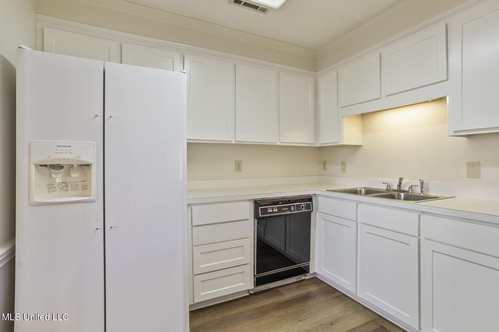 800 Strawberry Pointe Madison, MS 39110 - Photo 12 of 26 800 Strawberry pt-15