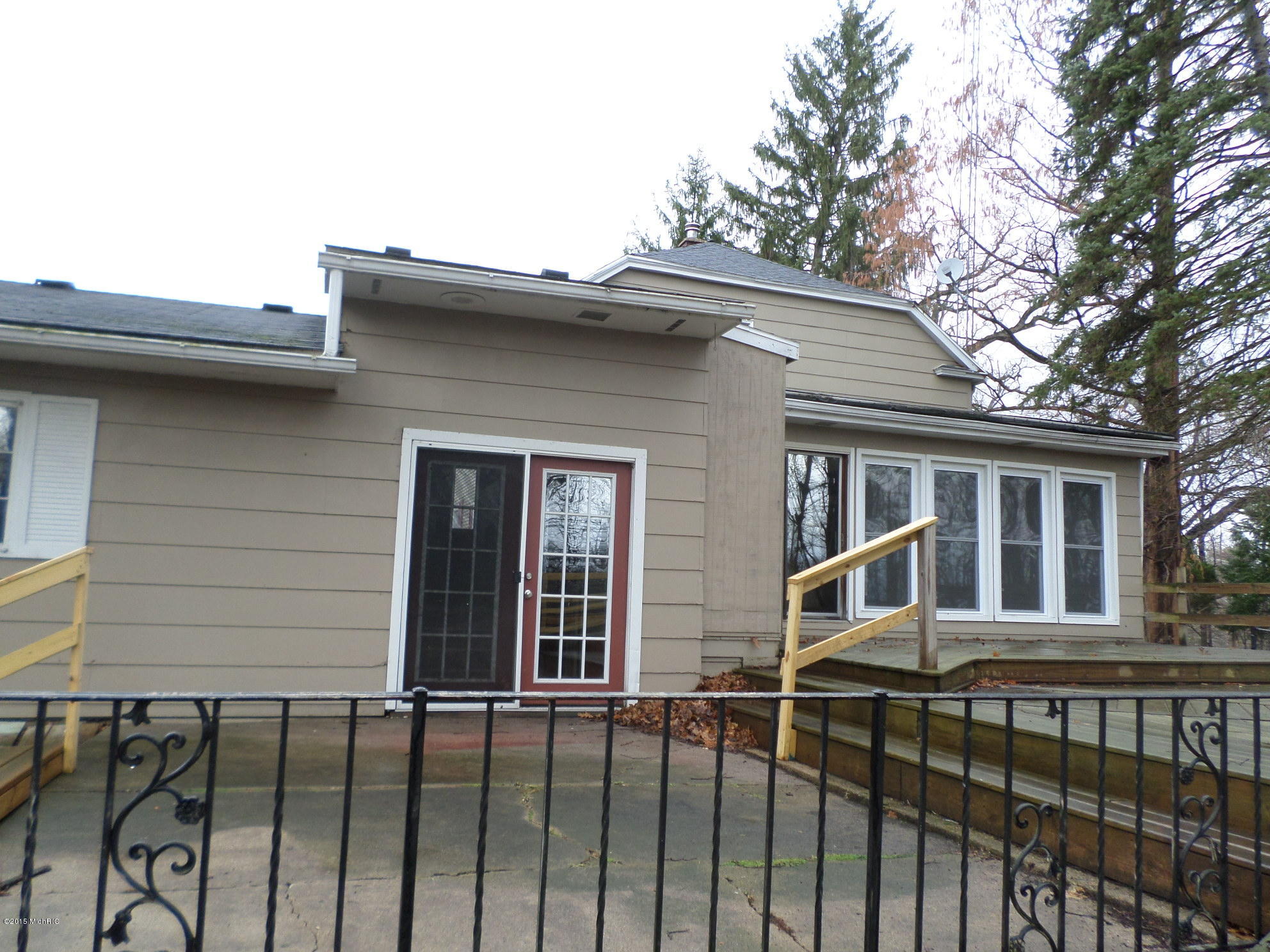 1500 West Chicago Road Niles, MI 49120 - Photo 2 of 16 SAM_4568