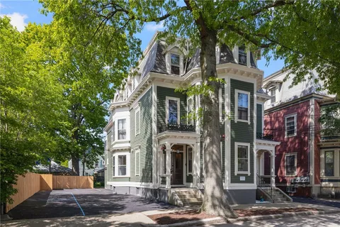 $249,000 | 43 Chapin Avenue, Unit 2, Providence, RI 02909