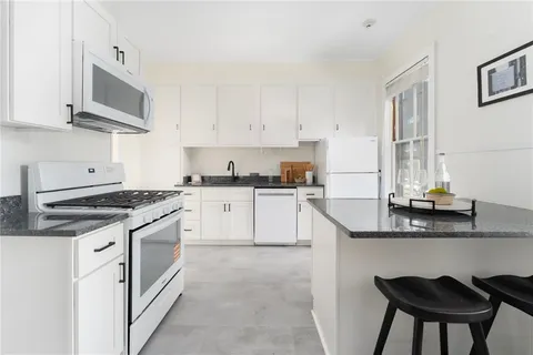 $249,000 | 43 Chapin Avenue, Unit 2, Providence, RI 02909