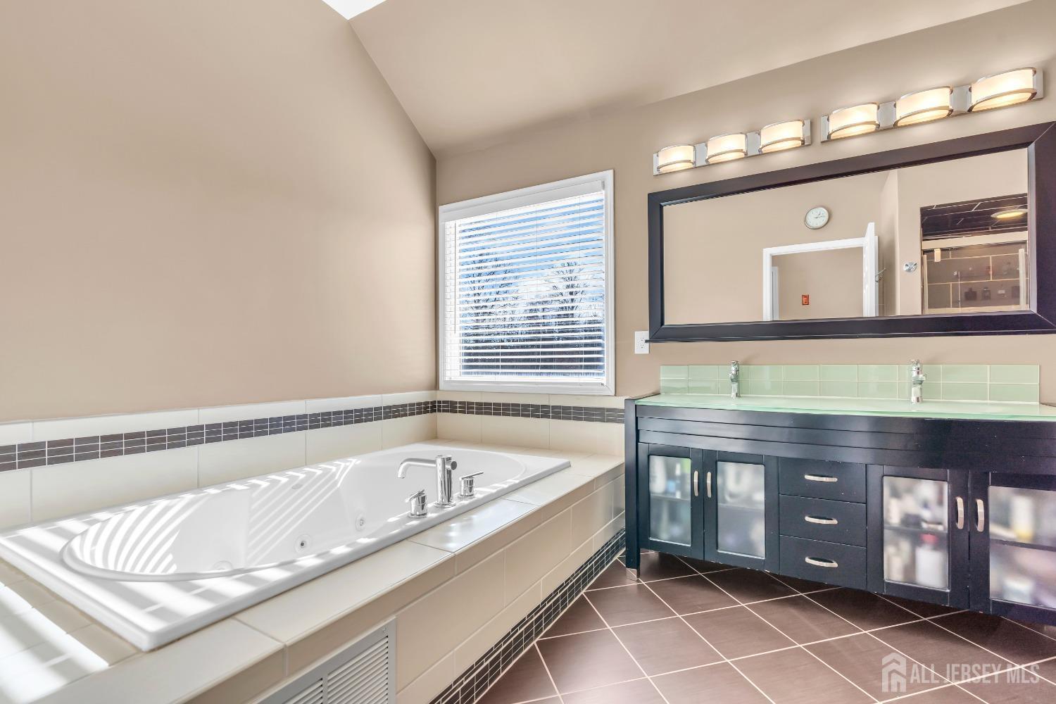 101 Autumn Road Old Bridge, NJ 07747 - Photo 37 of 75