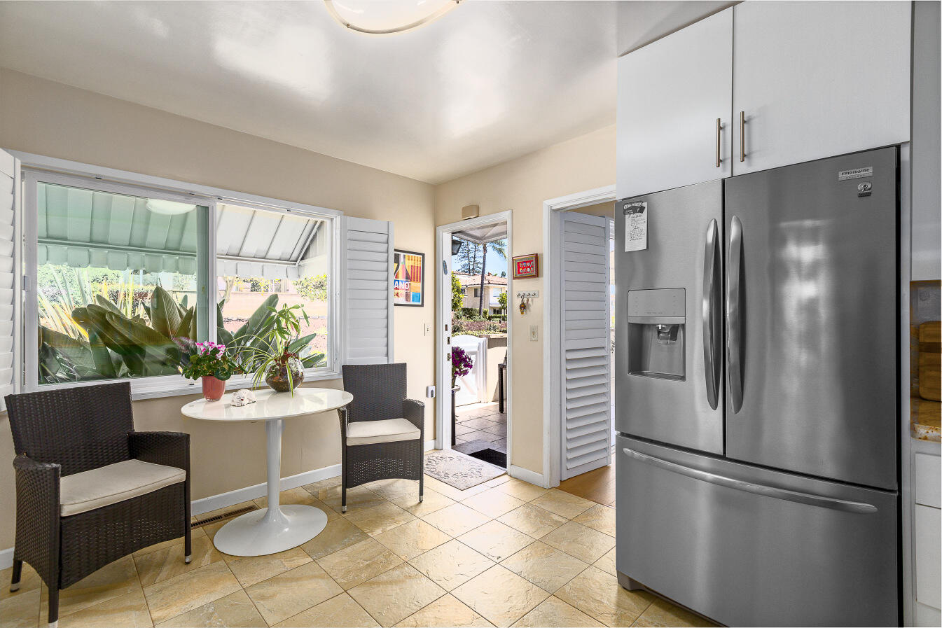 2645 State Street, Unit 2 Santa Barbara, CA 93105 - Photo 6 of 36 Kitchen opens to FR