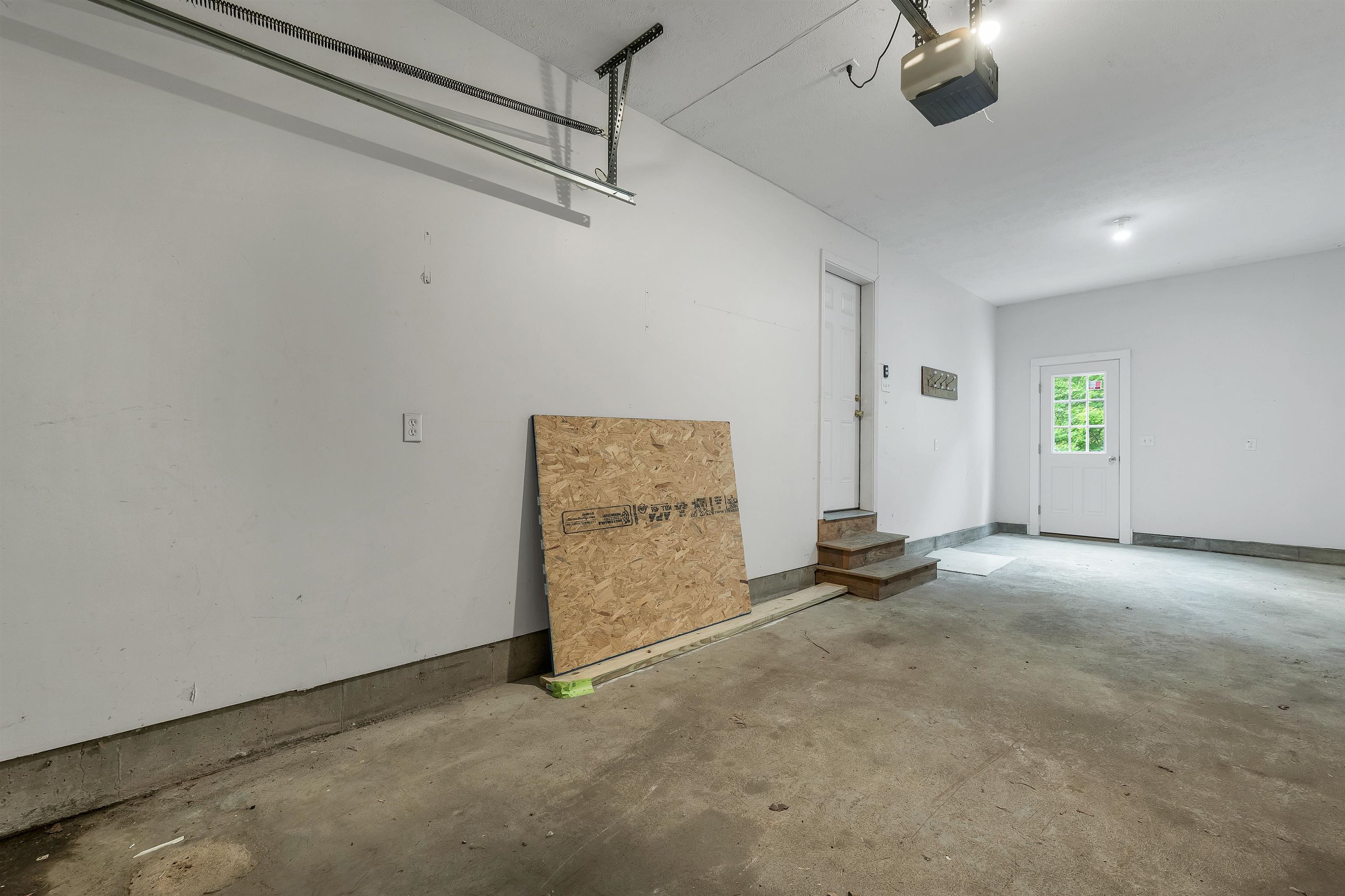 166 Sandown Road, Unit 3 Fremont, NH 03044 - Photo 30 of 41 Gallery Image 30