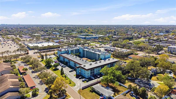 $1,700 | 801 83rd Avenue North, Unit 510, St. Petersburg, FL 33702