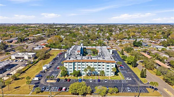 $1,700 | 801 83rd Avenue North, Unit 510, St. Petersburg, FL 33702