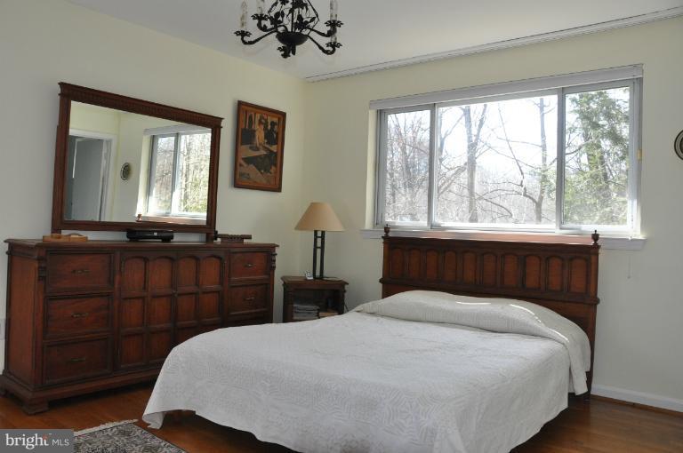 8801 Cromwell Drive Springfield, VA 22151 - Photo 11 of 25 Master Bedroom