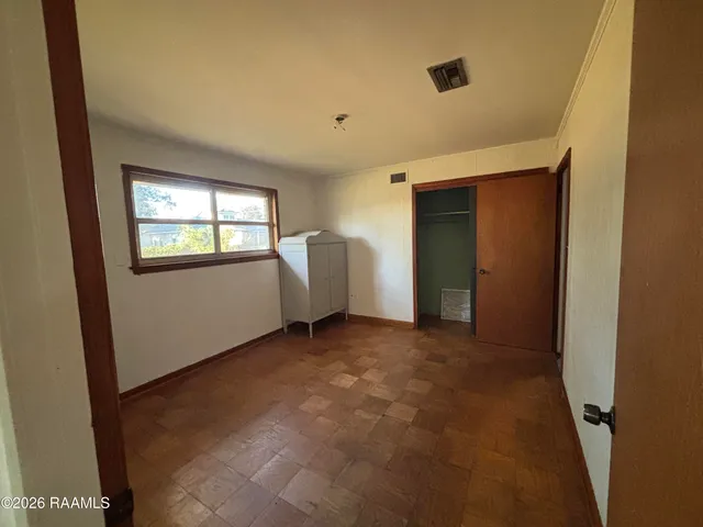 $183,000 | 107 Westmoreland Drive, Lafayette, LA 70506