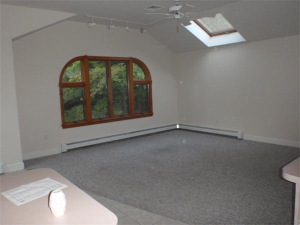 42 Jodie Road Framingham, MA 01702 - Photo 8 of 14 Gallery Image 8