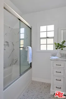 $3,895,000 | 543 North June Street, Los Angeles, CA 90004