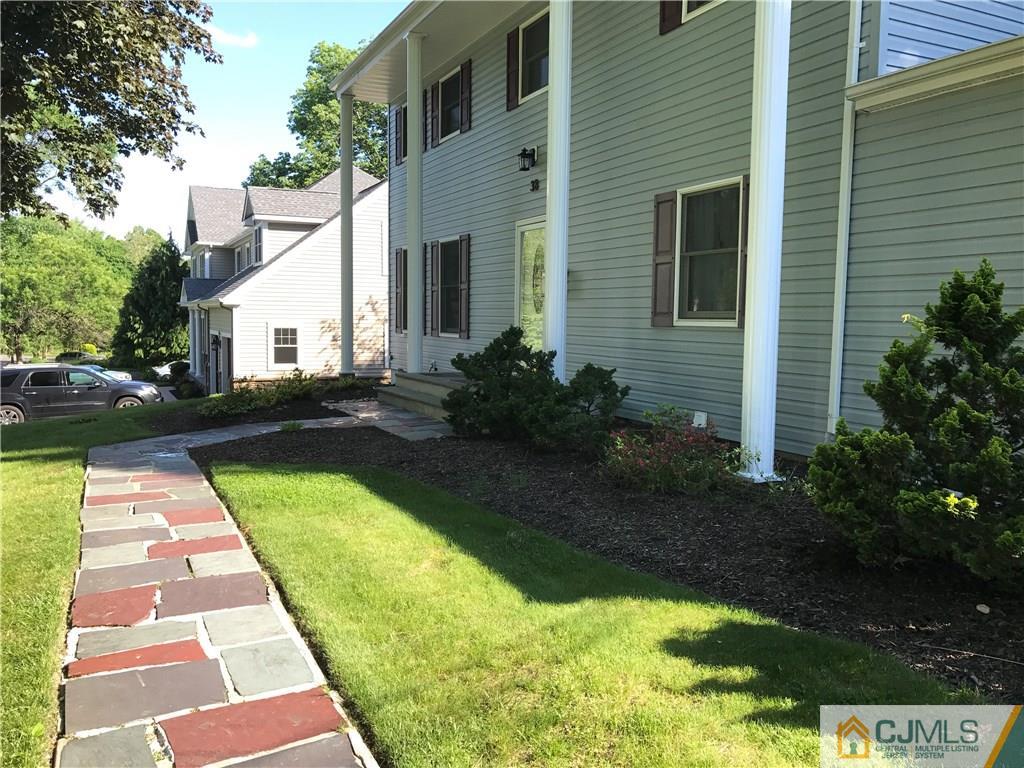 38 Hudson Road East Brunswick, NJ 08816 - Photo 2 of 25 Gallery Image 2