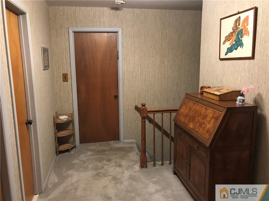 38 Hudson Road East Brunswick, NJ 08816 - Photo 11 of 25 Gallery Image 11
