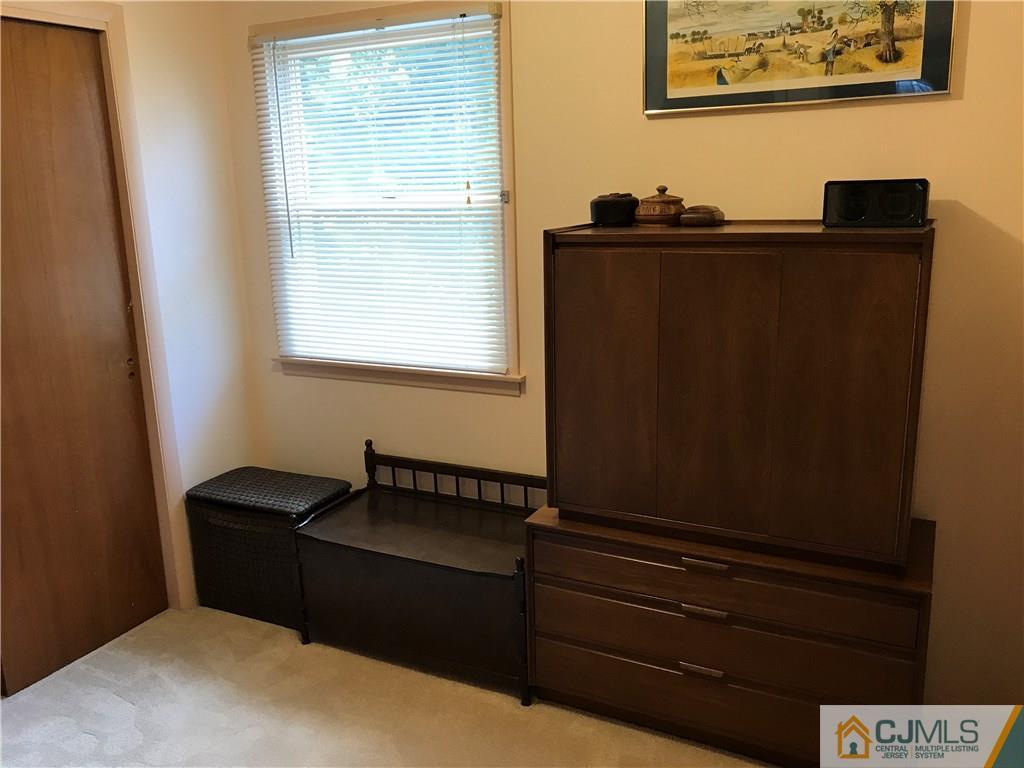 38 Hudson Road East Brunswick, NJ 08816 - Photo 13 of 25 Gallery Image 13