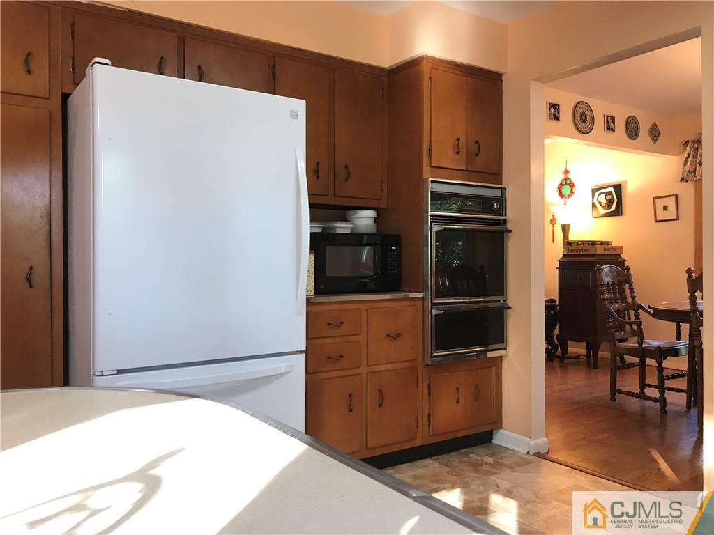 38 Hudson Road East Brunswick, NJ 08816 - Photo 8 of 25 Gallery Image 8