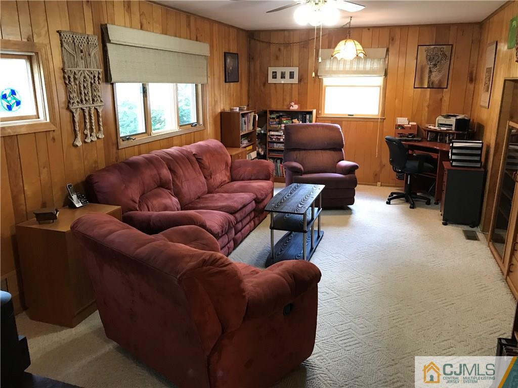 38 Hudson Road East Brunswick, NJ 08816 - Photo 9 of 25 Gallery Image 9