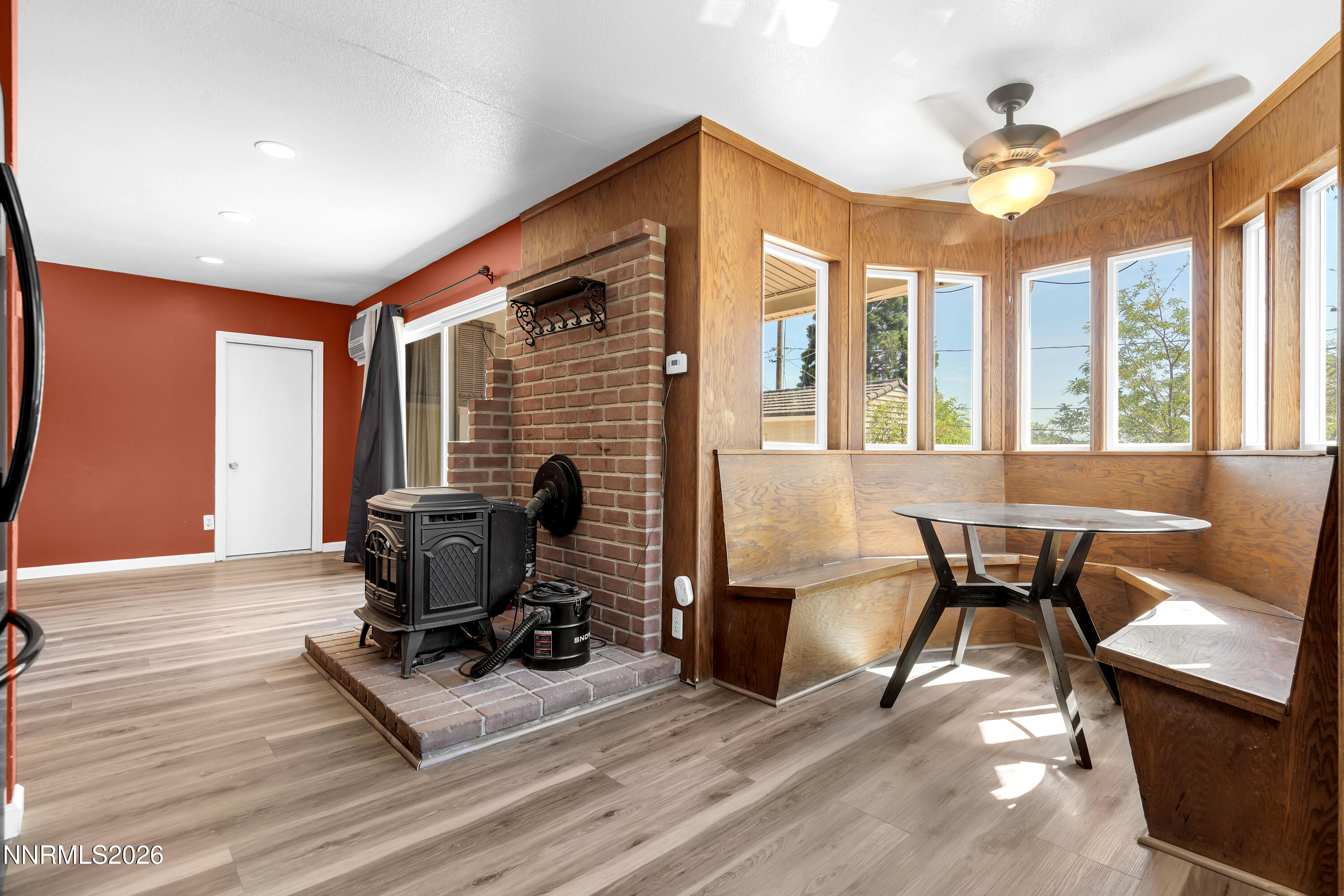 7740 Yorkshire Drive Reno, NV 89506 - Photo 10 of 44 Yorkshire7704-010