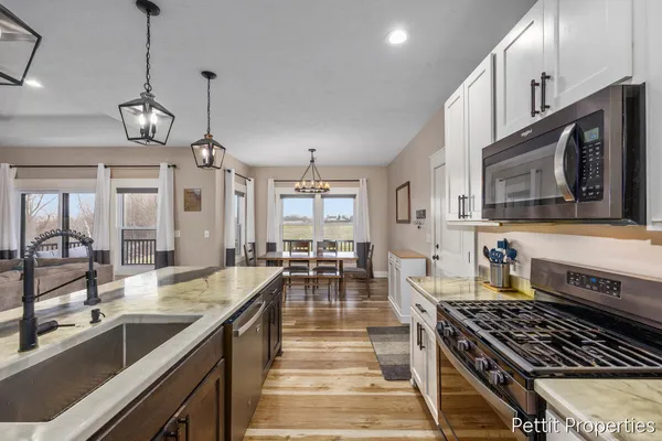 $559,900 | 21650 Centennial Drive, Conklin, MI 49403