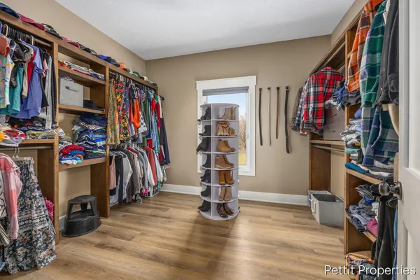 $559,900 | 21650 Centennial Drive, Conklin, MI 49403