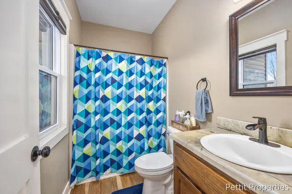 $559,900 | 21650 Centennial Drive, Conklin, MI 49403