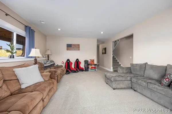 $559,900 | 21650 Centennial Drive, Conklin, MI 49403