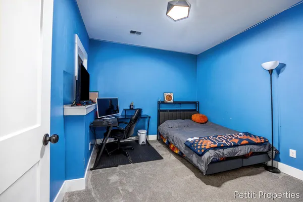 $559,900 | 21650 Centennial Drive, Conklin, MI 49403