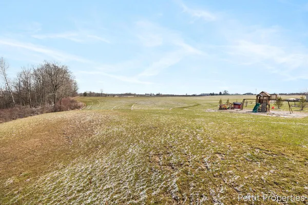 $559,900 | 21650 Centennial Drive, Conklin, MI 49403