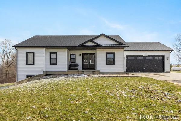 $559,900 | 21650 Centennial Drive, Conklin, MI 49403