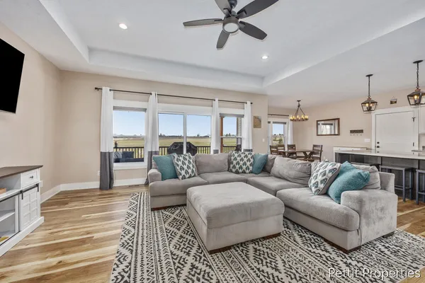 $559,900 | 21650 Centennial Drive, Conklin, MI 49403