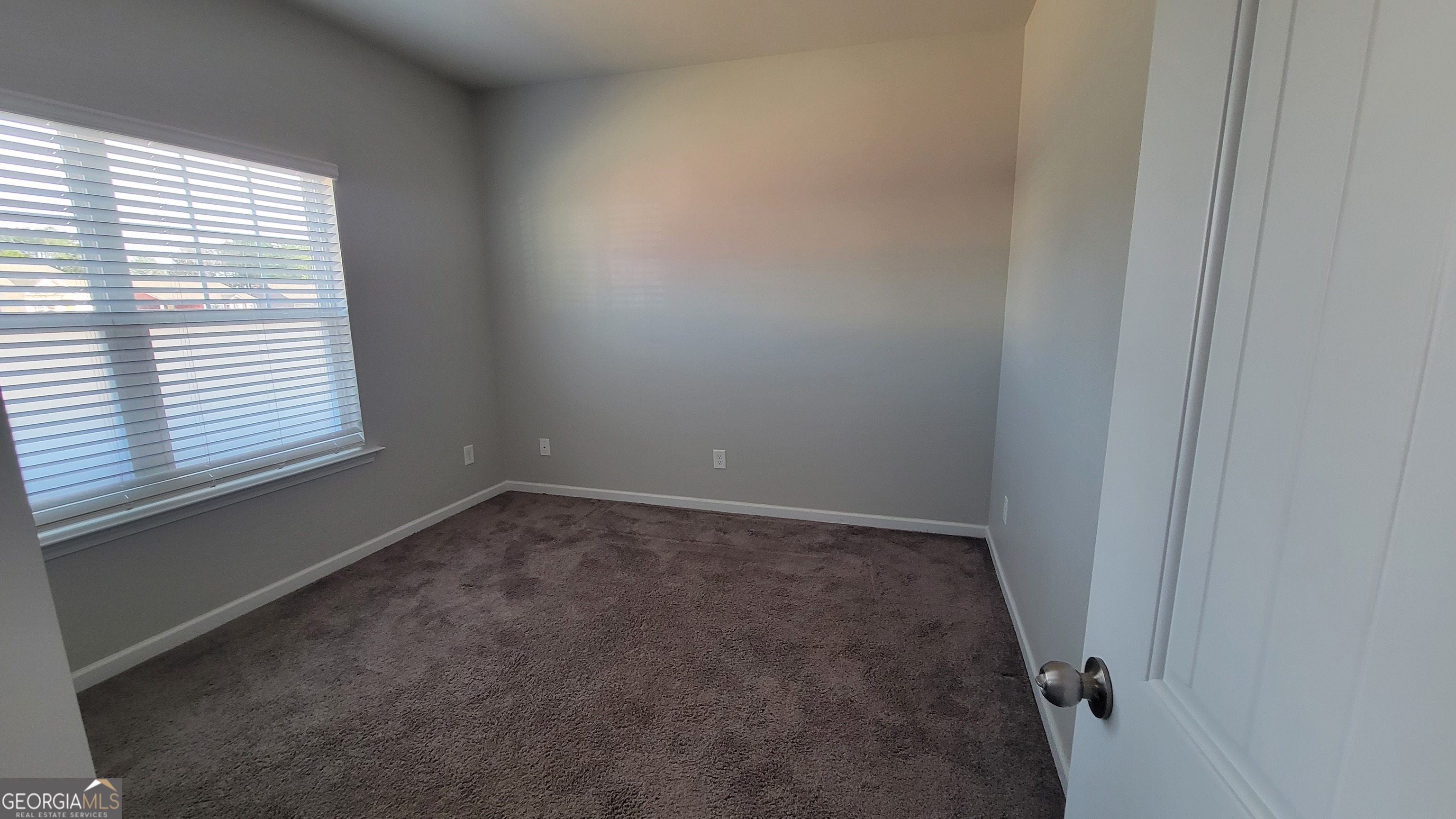 1 Berryrun Drive Rome, GA 30165 - Photo 4 of 23 an empty room with a window