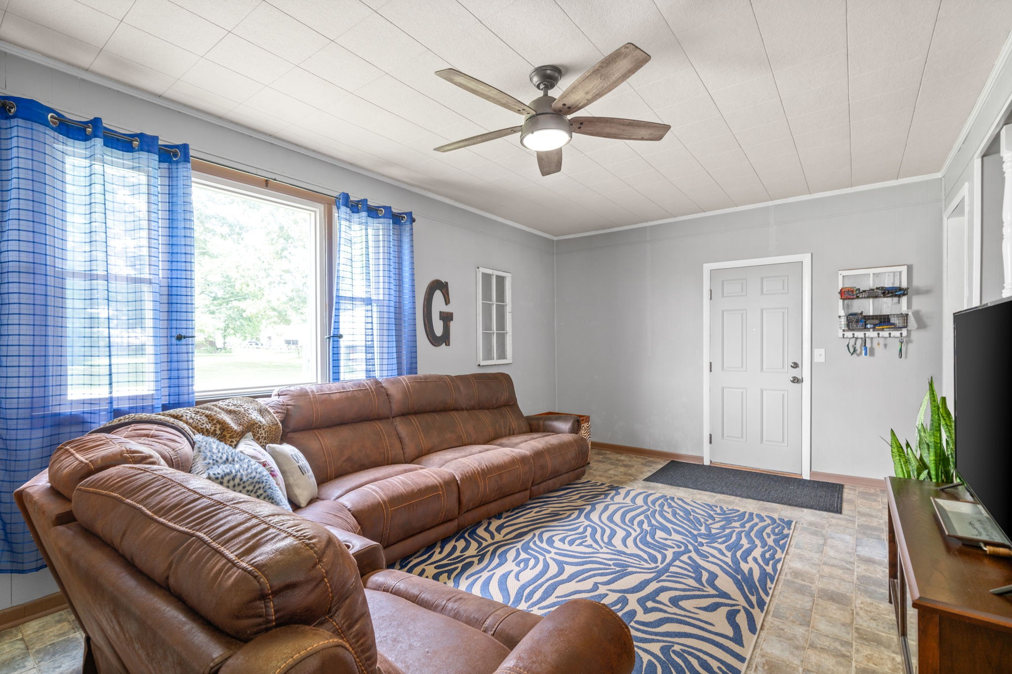 2720 Logan Road Greenbrier, TN 37073 - Photo 11 of 29 Gallery Image 11