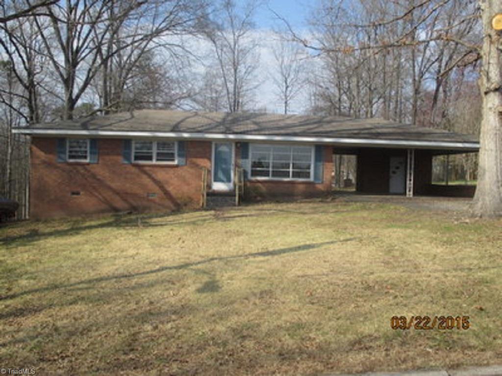 1307 Robin Road Eden, NC 27288 - Photo 1 of 10 Gallery Image 1
