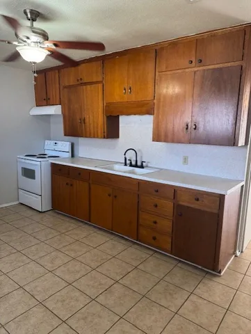 $725 | 1802 West Avenue H, Unit A, Temple, TX 76504