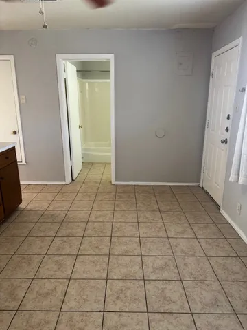 $725 | 1802 West Avenue H, Unit A, Temple, TX 76504