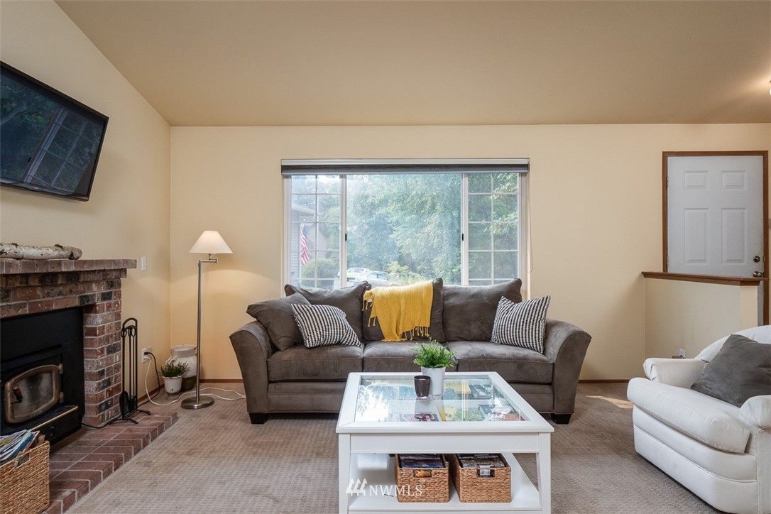 1429 220th Place Southwest Bothell, WA 98021 - Photo 11 of 23