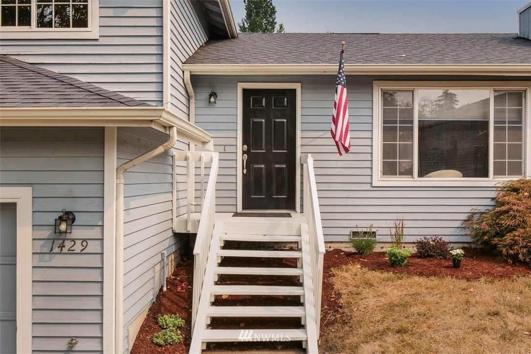 1429 220th Place Southwest Bothell, WA 98021 - Photo 4 of 23
