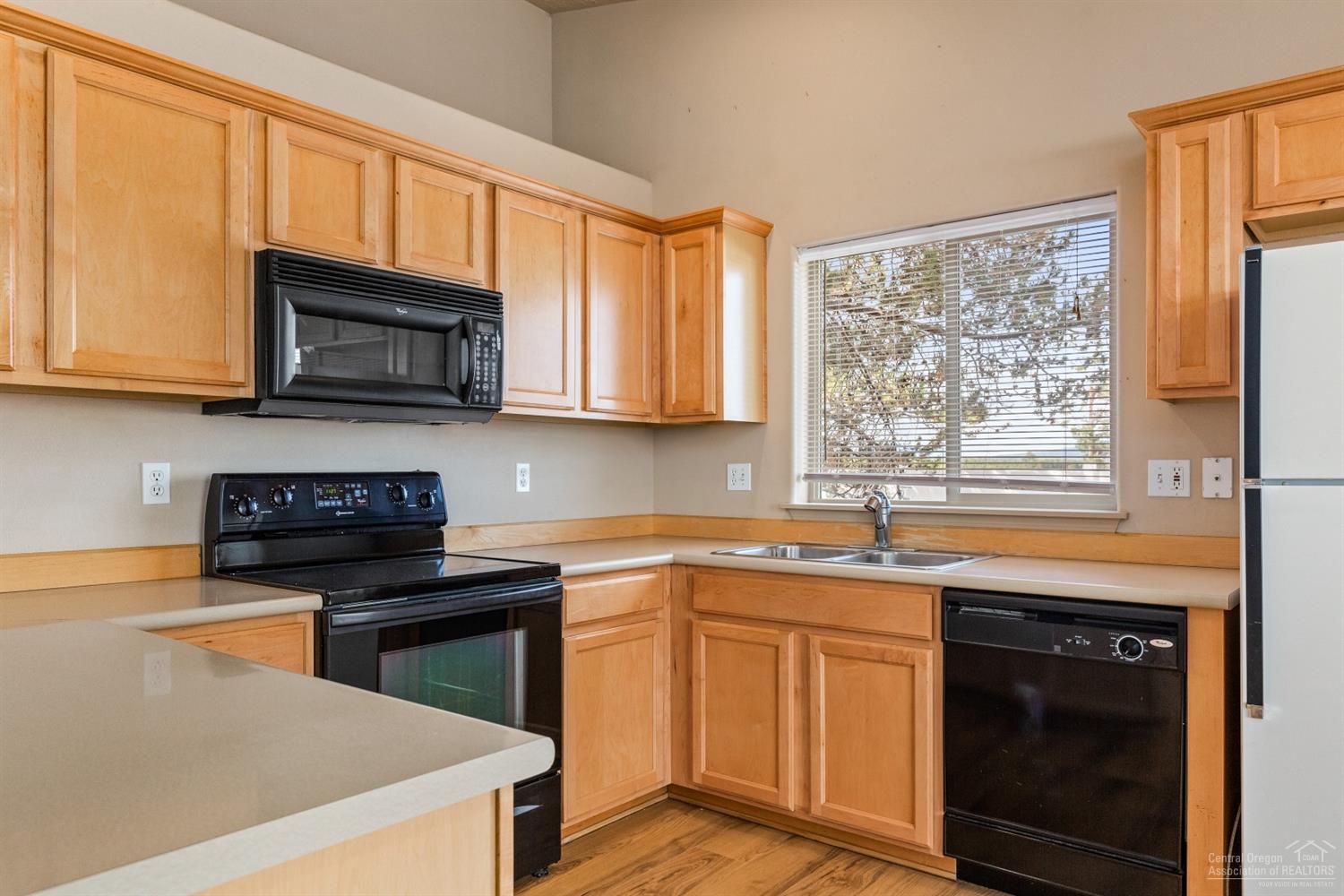 51257 Riley Lane La Pine, OR 97739 - Photo 5 of 19 Additional Photo