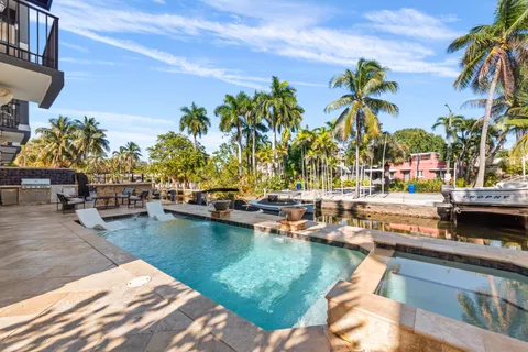 $1,795,000 | 208 Southeast 10th Terrace, Fort Lauderdale, FL 33301
