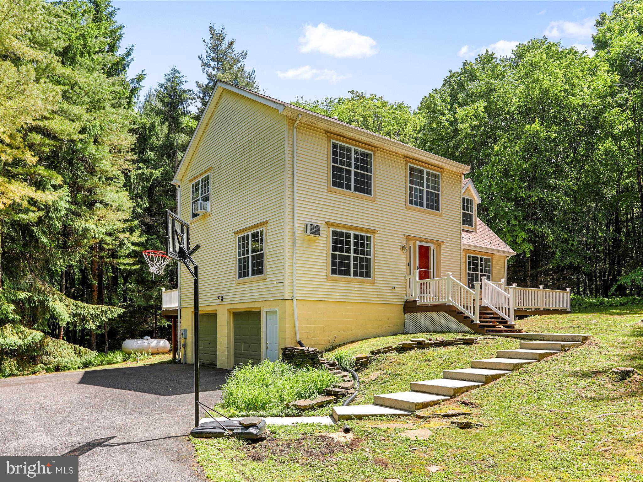 404 Pine Grove Road Lonaconing, MD 21539 - Photo 5 of 38 Gallery Image 5