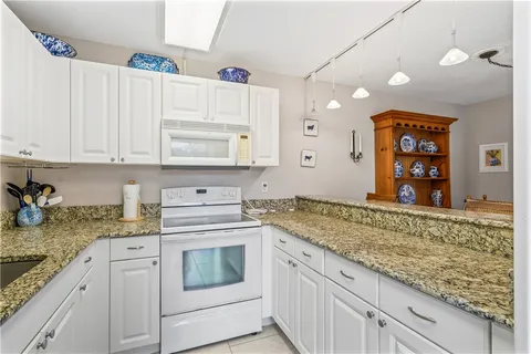 $209,000 | 550 North Tropic Lane, Unit 6B, Vero Beach, FL 32960