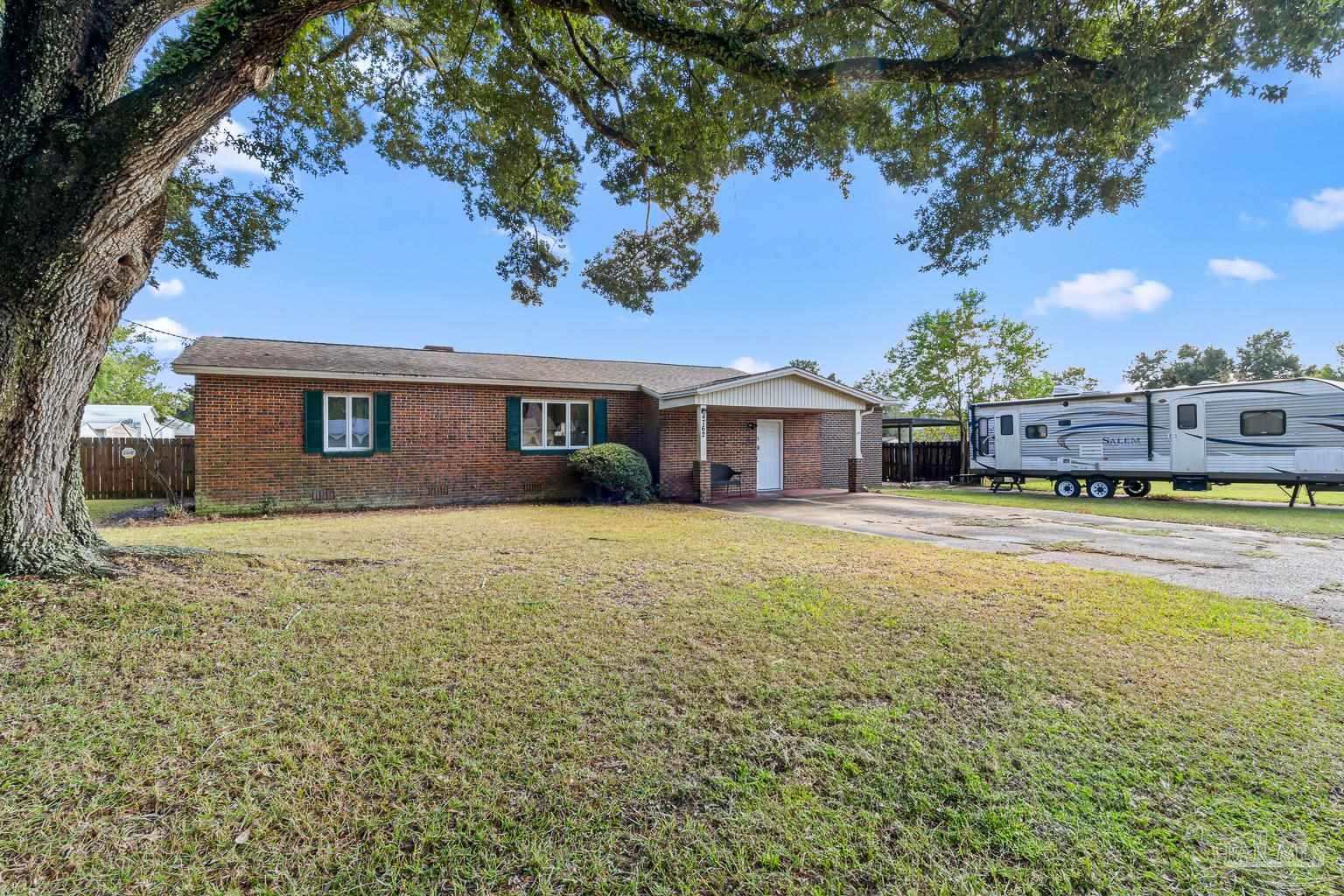 4762 Pine Lane Pace, FL 32571 - Photo 3 of 41