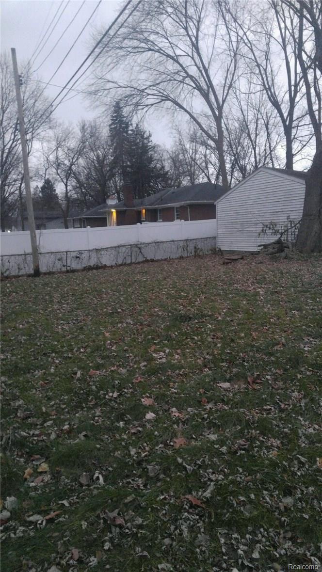 18400 Inkster Road Redford, MI 48240 - Photo 27 of 31 1207171712a.jpg