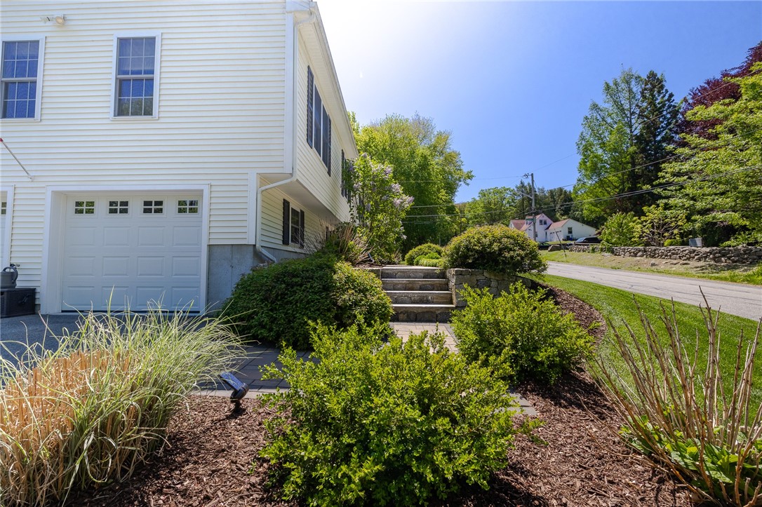 156 Mendon Road North Smithfield, RI 02896 - Photo 12 of 42